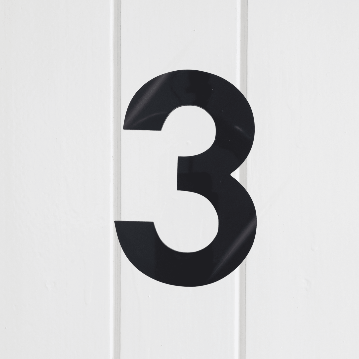 Stick On Number 3 - Black Gloss (100mm high) - housenumbers.ie