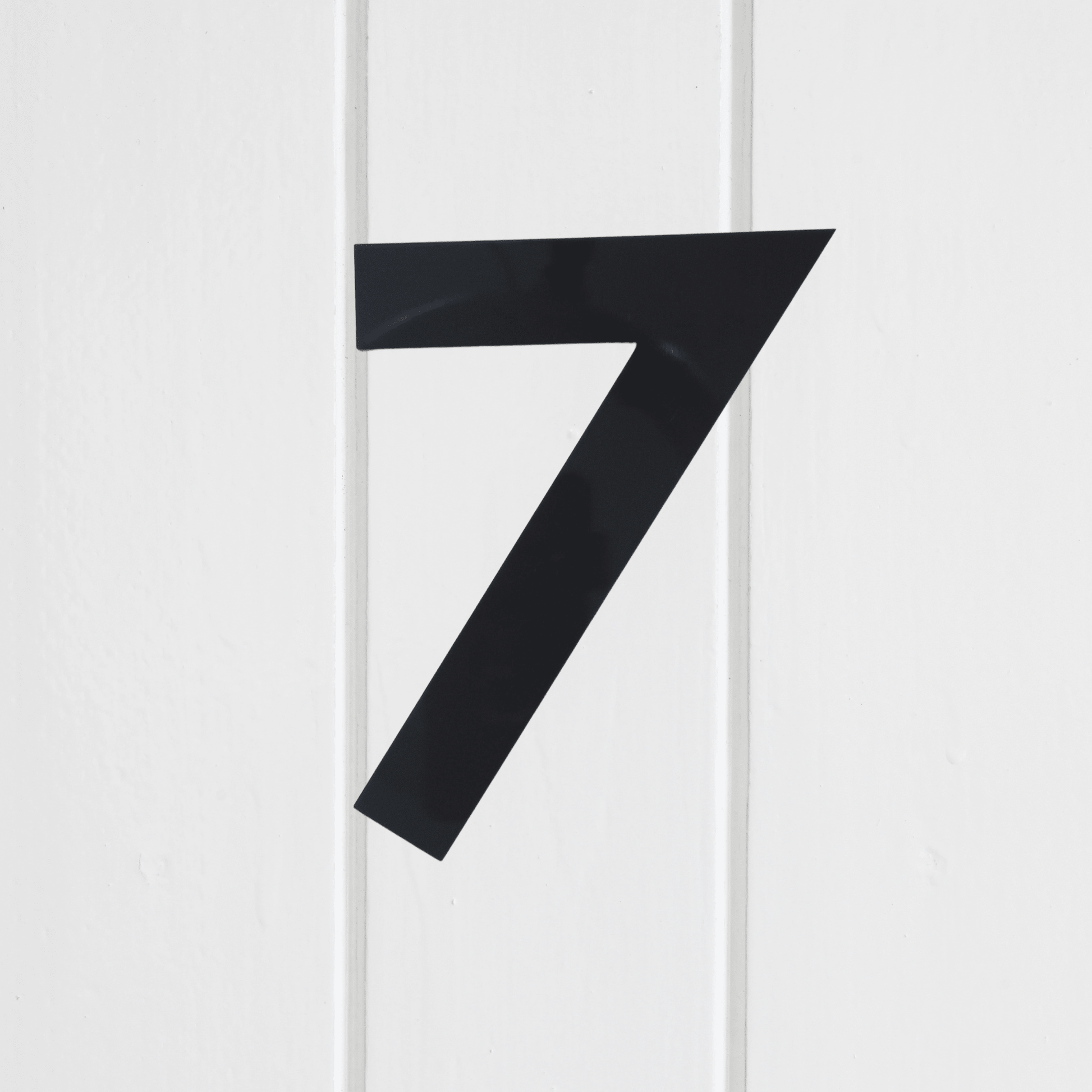 Stick On Number 7 - Black Matt (100mm high) - housenumbers.ie