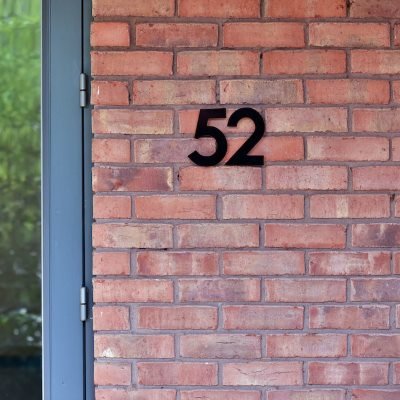 Floating Number 5 - Black Gloss (150mm high) - housenumbers.ie